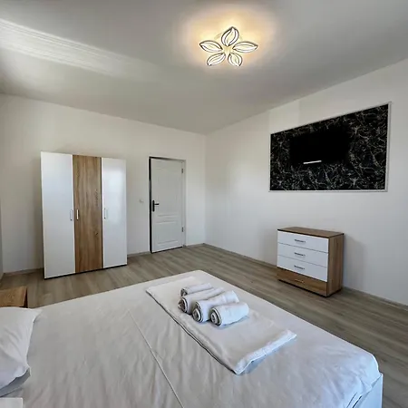 Andalucia Apartment Navodari